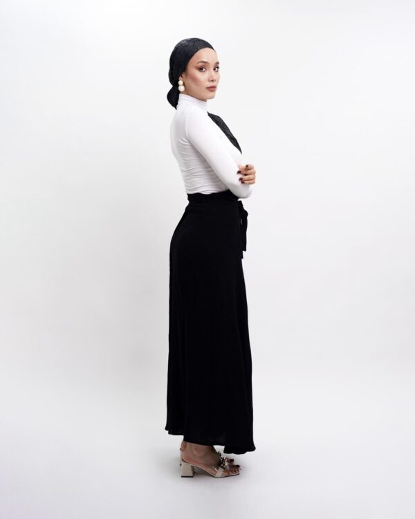Düz siyah etek - Görsel 2