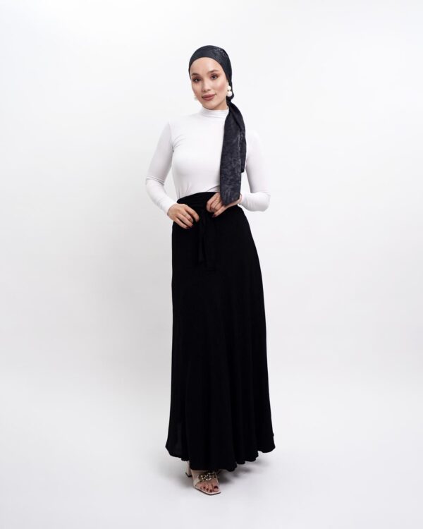 Düz siyah etek - Görsel 3